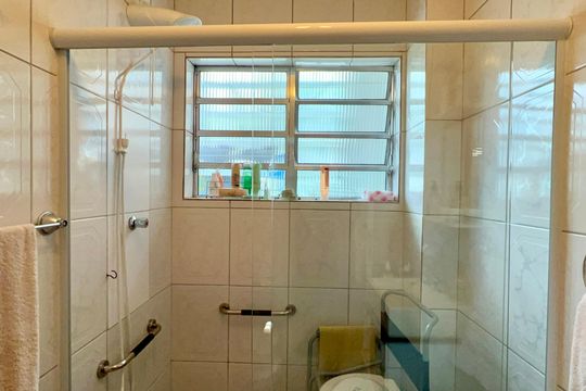 Banheiro de apartamento à venda com 2 quartos, 75m² em Jardim Paulista, São Paulo