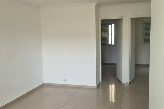 Sala de apartamento para alugar com 2 quartos, 48m² em Rio Pequeno, São Paulo
