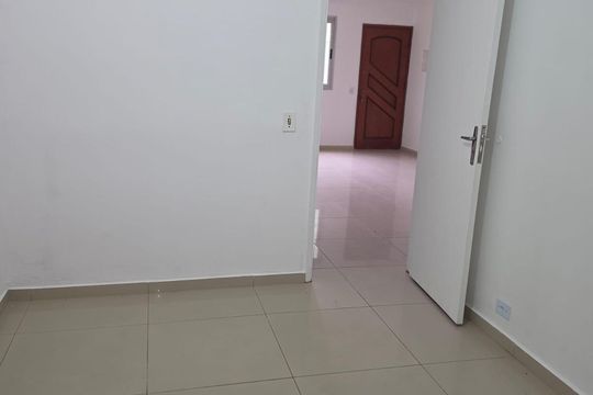 Quarto 2 de apartamento para alugar com 2 quartos, 48m² em Rio Pequeno, São Paulo