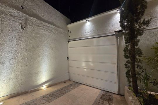 Área externa de casa à venda com 2 quartos, 114m² em Jardim Atlântico, Belo Horizonte