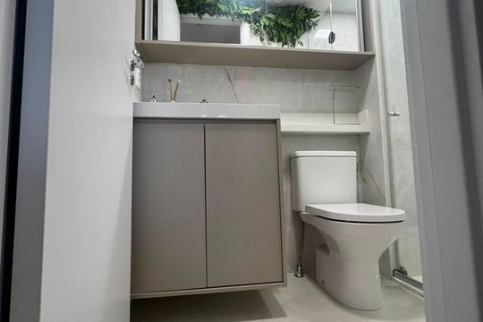 Banheiro social de apartamento à venda com 2 quartos, 56m² em Vila da Saúde, São Paulo