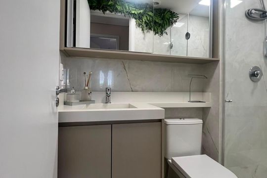 Banheiro social de apartamento à venda com 2 quartos, 56m² em Vila da Saúde, São Paulo