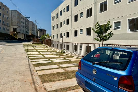 Garagem de apartamento para alugar com 2 quartos, 50m² em Tres Barras, Contagem