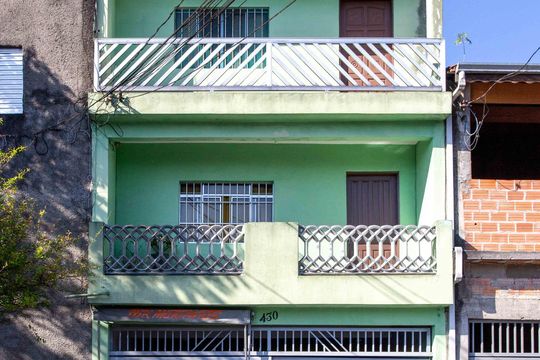Fachada de casa à venda com 3 quartos, 284m² em Conceição, Diadema