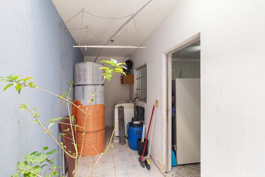 Área de serviço de casa para alugar com 1 quarto, 40m² em Chácara Adriana Aparecida, Carapicuíba