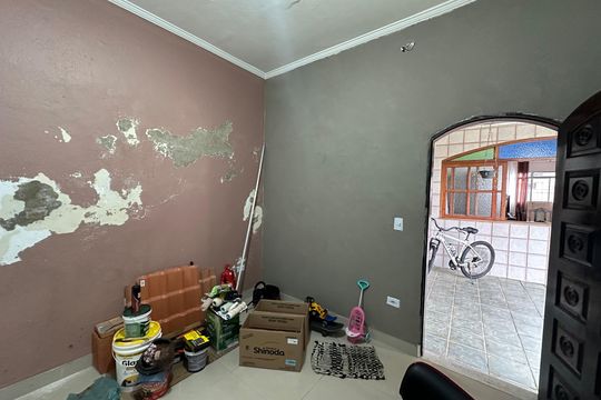 Quarto de Serviço de casa para alugar com 4 quartos, 330m² em Japuí, São Vicente