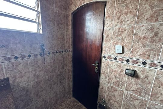 Banheiro 2 de casa para alugar com 4 quartos, 330m² em Japuí, São Vicente