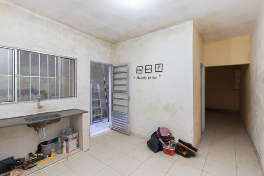 Casa para alugar com 2 quartos, 80m² em Conjunto Habitacional Santa Etelvina Iii, São Paulo