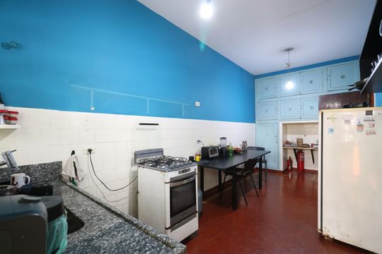 Cozinha 2 de casa à venda com 4 quartos, 411m² em Vila Romana, São Paulo