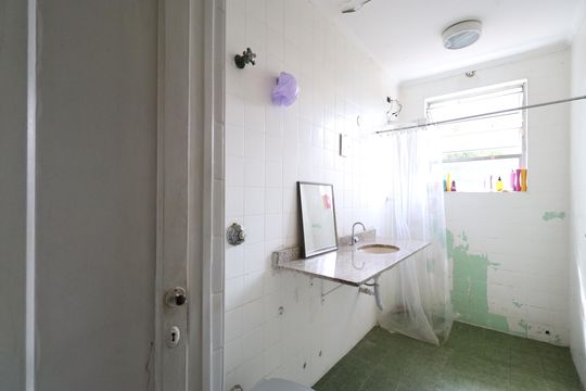 Banheiro 3 de casa à venda com 4 quartos, 411m² em Vila Romana, São Paulo
