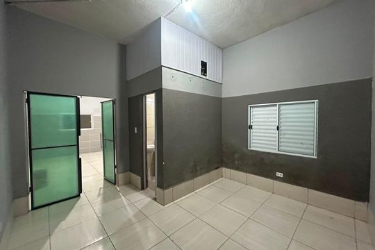 Quarto de casa para alugar com 1 quarto, 40m² em Vila Sonia, Praia Grande