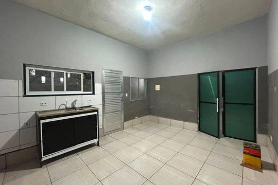 Sala de casa para alugar com 1 quarto, 40m² em Vila Sonia, Praia Grande