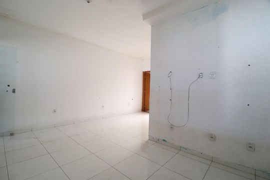 Sala de casa para alugar com 2 quartos, 50m² em Residencial Integração, Uberlândia