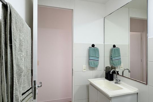 Banheiro de apartamento à venda com 2 quartos, 45m² em Jardim Iris, São Paulo