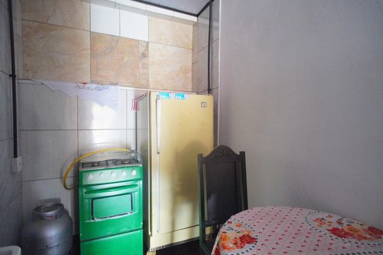 Sala/Cozinha de apartamento para alugar com 1 quarto, 30m² em São José, Sapucaia do Sul