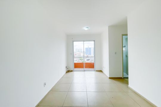 Sala de apartamento para alugar com 2 quartos, 49m² em Quitaúna, Osasco