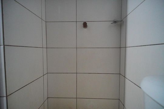 Banheiro de apartamento para alugar com 1 quarto, 30m² em São José, Sapucaia do Sul