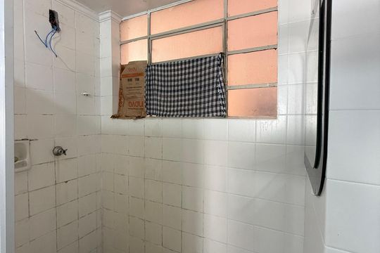 Banheiro social de apartamento à venda com 1 quarto, 40m² em Santa Ifigênia, São Paulo