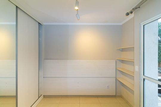 Suíte 1 de casa de condomínio para alugar com 3 quartos, 200m² em Vila Ema, São Paulo