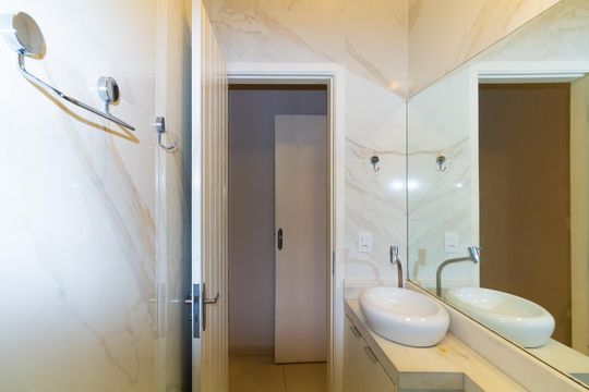 Banheiro da Suíte 1 de casa de condomínio para alugar com 3 quartos, 200m² em Vila Ema, São Paulo