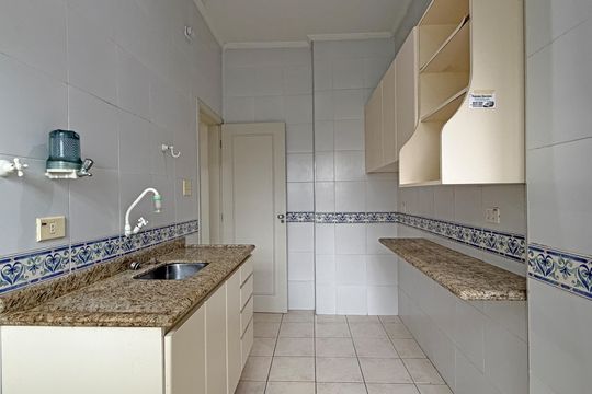 Cozinha  de apartamento para alugar com 1 quarto, 80m² em Boqueirão, Santos