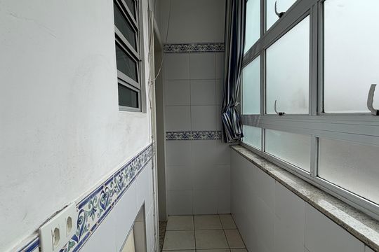 Área de Serviço de apartamento para alugar com 1 quarto, 80m² em Boqueirão, Santos