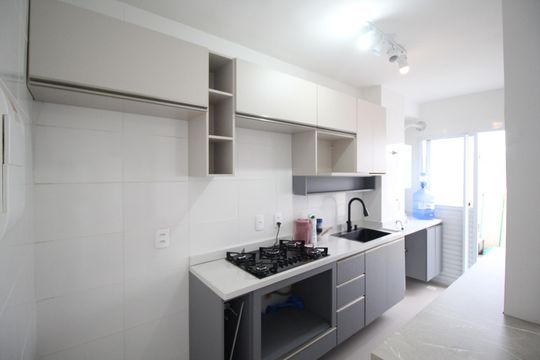 Cozinha de apartamento à venda com 2 quartos, 86m² em Humaitá, Porto Alegre
