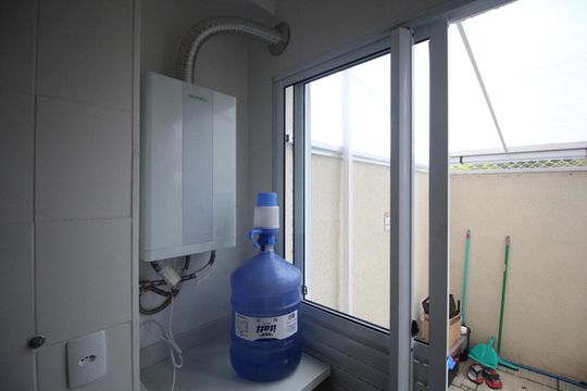 Área de Serviço de apartamento à venda com 2 quartos, 86m² em Humaitá, Porto Alegre