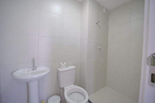 Banheiro de apartamento para alugar com 2 quartos, 39m² em Jardim America da Penha, São Paulo