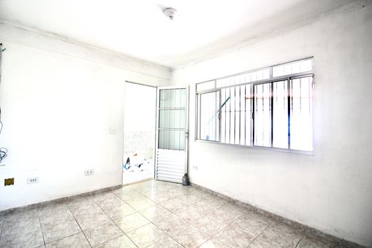 Sala  de casa para alugar com 1 quarto, 68m² em Vila Cristina, Ferraz de Vasconcelos