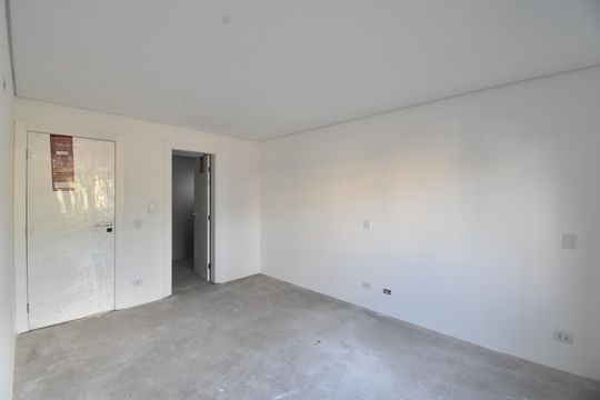 Suíte 3 de casa de condomínio à venda com 3 quartos, 266m² em Ahú, Curitiba