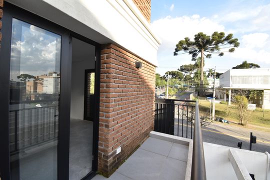 Sacada da Suíte de casa de condomínio à venda com 3 quartos, 266m² em Ahú, Curitiba