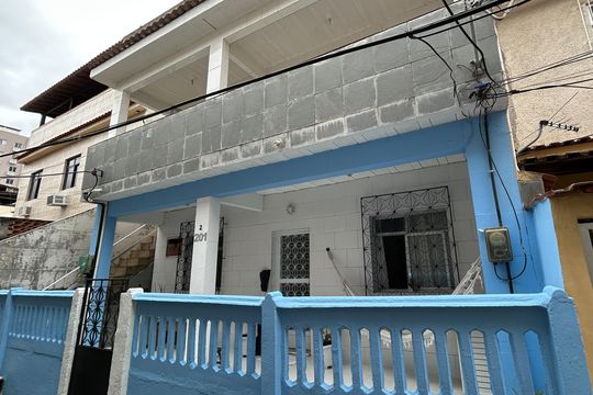 Fachada de casa para alugar com 1 quarto, 60m² em Piedade, Rio de Janeiro