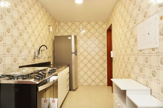 Cozinha e Área de Serviço de apartamento para alugar com 3 quartos, 95m² em Sion, Belo Horizonte