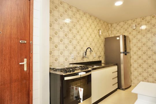 Cozinha e Área de Serviço de apartamento para alugar com 3 quartos, 95m² em Sion, Belo Horizonte