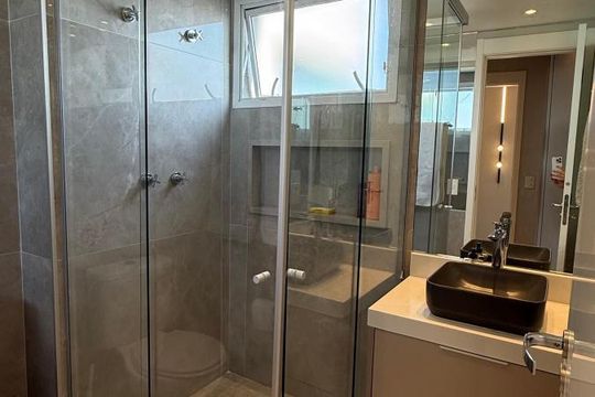 Banheiro 1 de apartamento à venda com 2 quartos, 85m² em Parque São Jorge, São Paulo