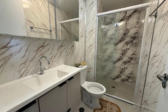Banheiro de apartamento para alugar com 1 quarto, 24m² em Santo Amaro, São Paulo