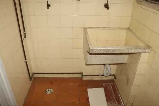 Área de serviço de apartamento para alugar com 2 quartos, 68m² em Vila Alpina, São Paulo
