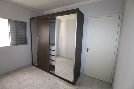 Quarto  de apartamento para alugar com 2 quartos, 60m² em Conjunto Residencial Trinta E Um de Marco, São José dos Campos