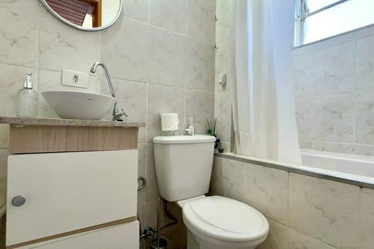 Banheiro da Suíte de apartamento para alugar com 1 quarto, 45m² em Jardins, São Paulo