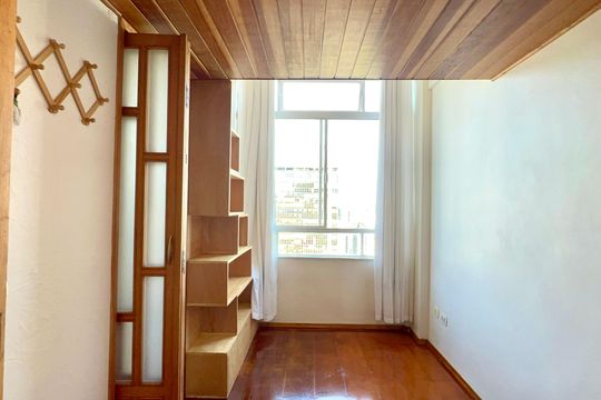 Suite de apartamento para alugar com 1 quarto, 45m² em Jardins, São Paulo