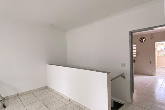 Sala de casa para alugar com 2 quartos, 150m² em Vila Yara, Osasco