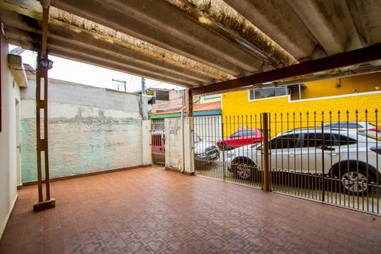 Garagem de casa à venda com 2 quartos, 88m² em Vila Eldizia, Santo André