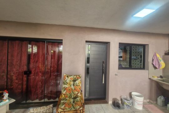 Área externa de casa à venda com 2 quartos, 185m² em Jardim Paraiso, Várzea Paulista