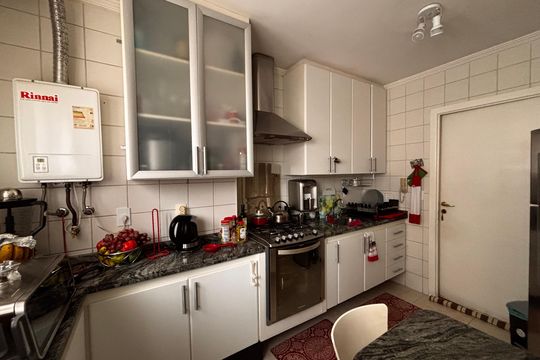 Cozinha de apartamento para alugar com 3 quartos, 107m² em Alphaville Industrial, Barueri