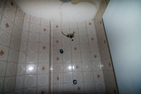 Banheiro de serviço de apartamento à venda com 2 quartos, 75m² em Olaria, Rio de Janeiro