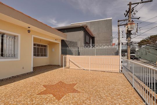 Quintal de casa para alugar com 3 quartos, 200m² em Jardim Santa Monica, São Paulo