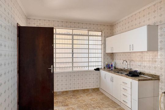 Cozinha de casa para alugar com 3 quartos, 200m² em Jardim Santa Monica, São Paulo