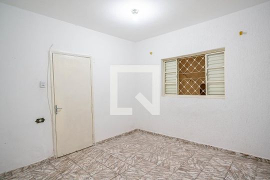 Casa para alugar com 2 quartos, 70m² em Vila Cavaton, São Paulo