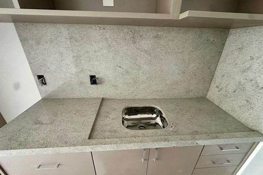 Cozinha de apartamento à venda com 1 quarto, 28m² em Brooklin, São Paulo